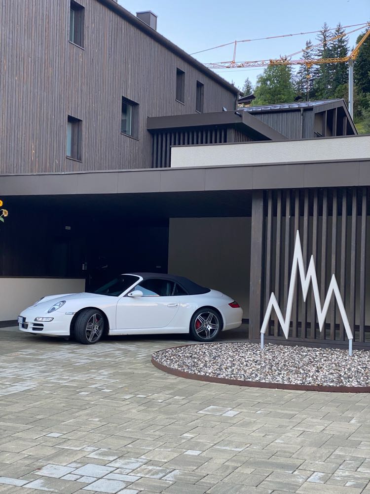 Porsche 911 Carrera in Marèo - Enneberg - Marebbe
