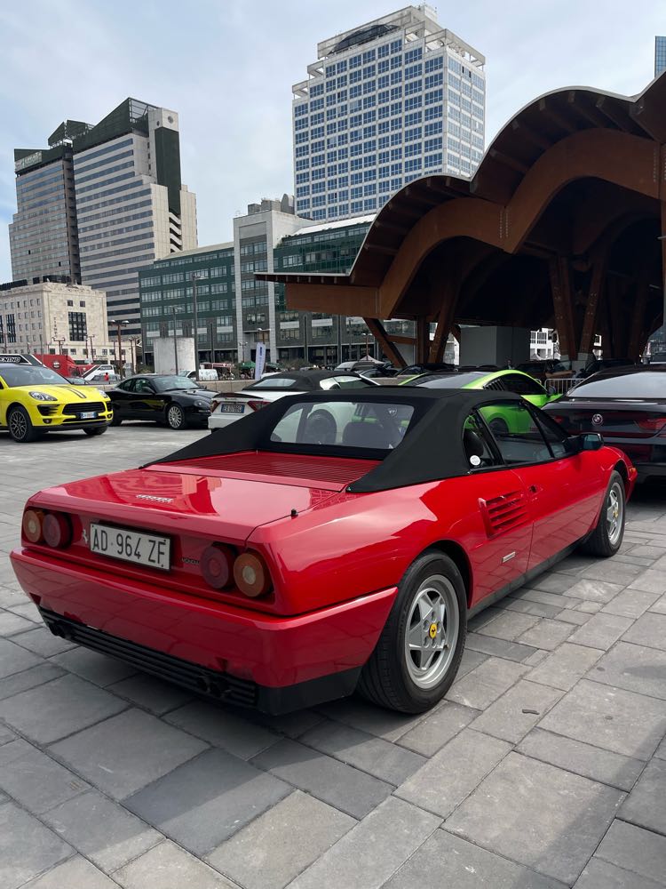 Ferrari Mondial in Naples