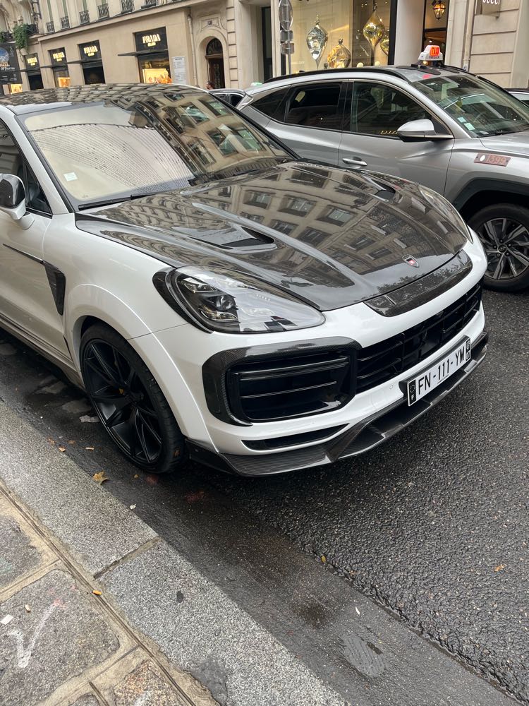   Porsche Cayenne With Mansory Kit in Paris