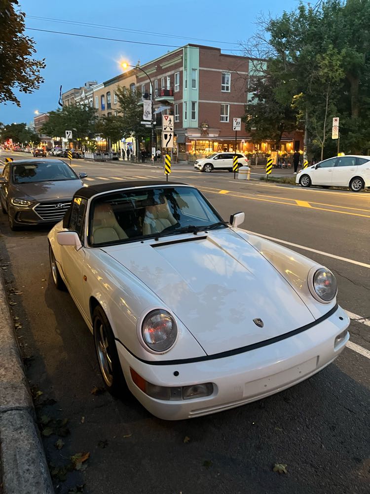   Porsche 911 in Montreal