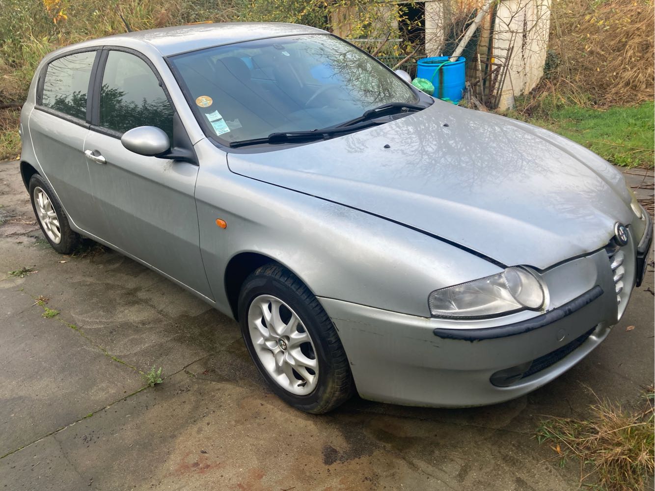   Alfa Romeo 147 in La Chapelle-Fleurigné