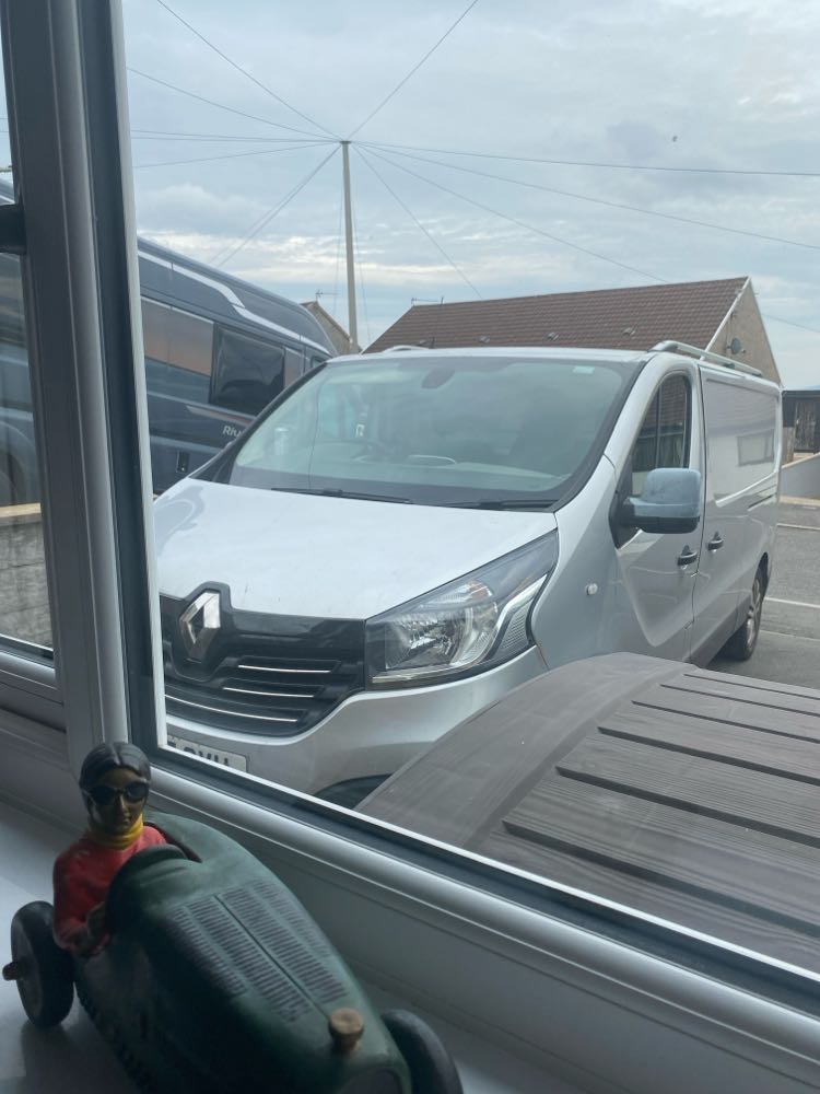 Renault Trafic in Beddau