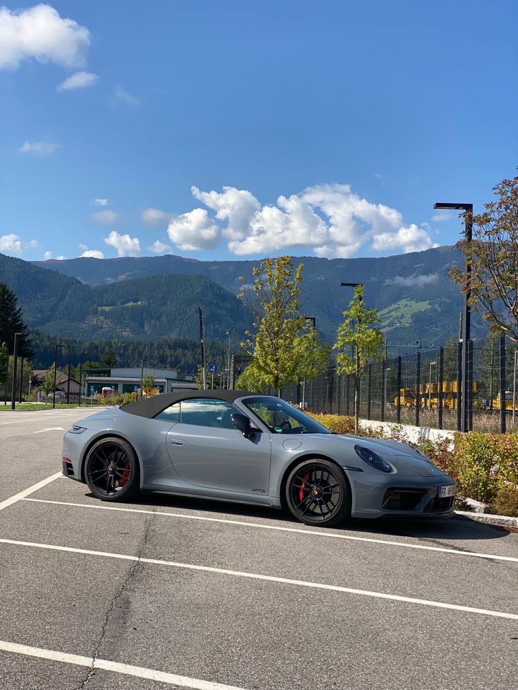 Porsche 911 Carrera Gts Convertible in Bruneck - Brunico